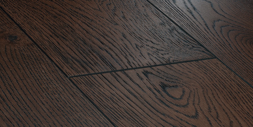 Mikasa Oak Summer Engineered Wooden flooring - Chevron collection